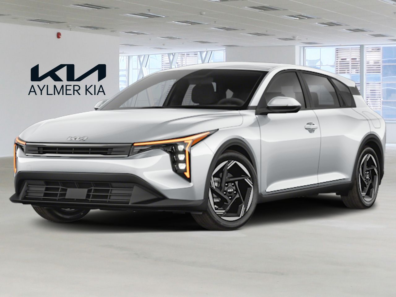 KIA K4 &agrave; hayon 2026 Blanc neige nacr&eacute; Gatineau - photo #0