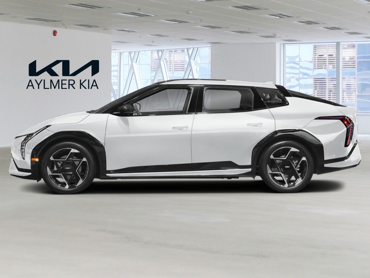 KIA EV4 2026 Blanc neige nacr&eacute; Gatineau - photo #1