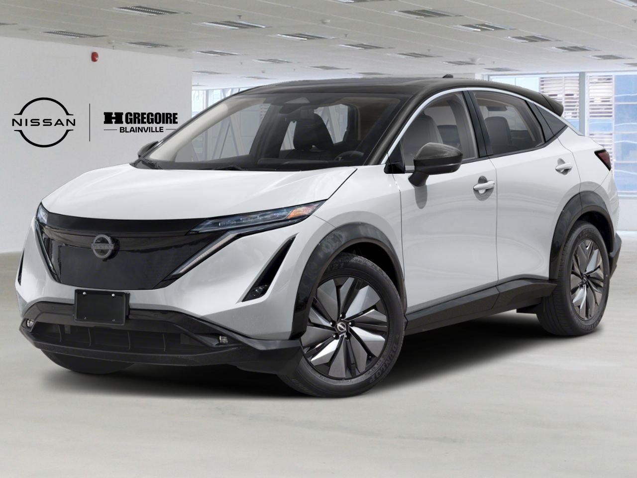 Nissan ARIYA 2026 Blanc Everest nacr&eacute; triple couche/Diamant noir nacr&eacute; Blainville - photo #0