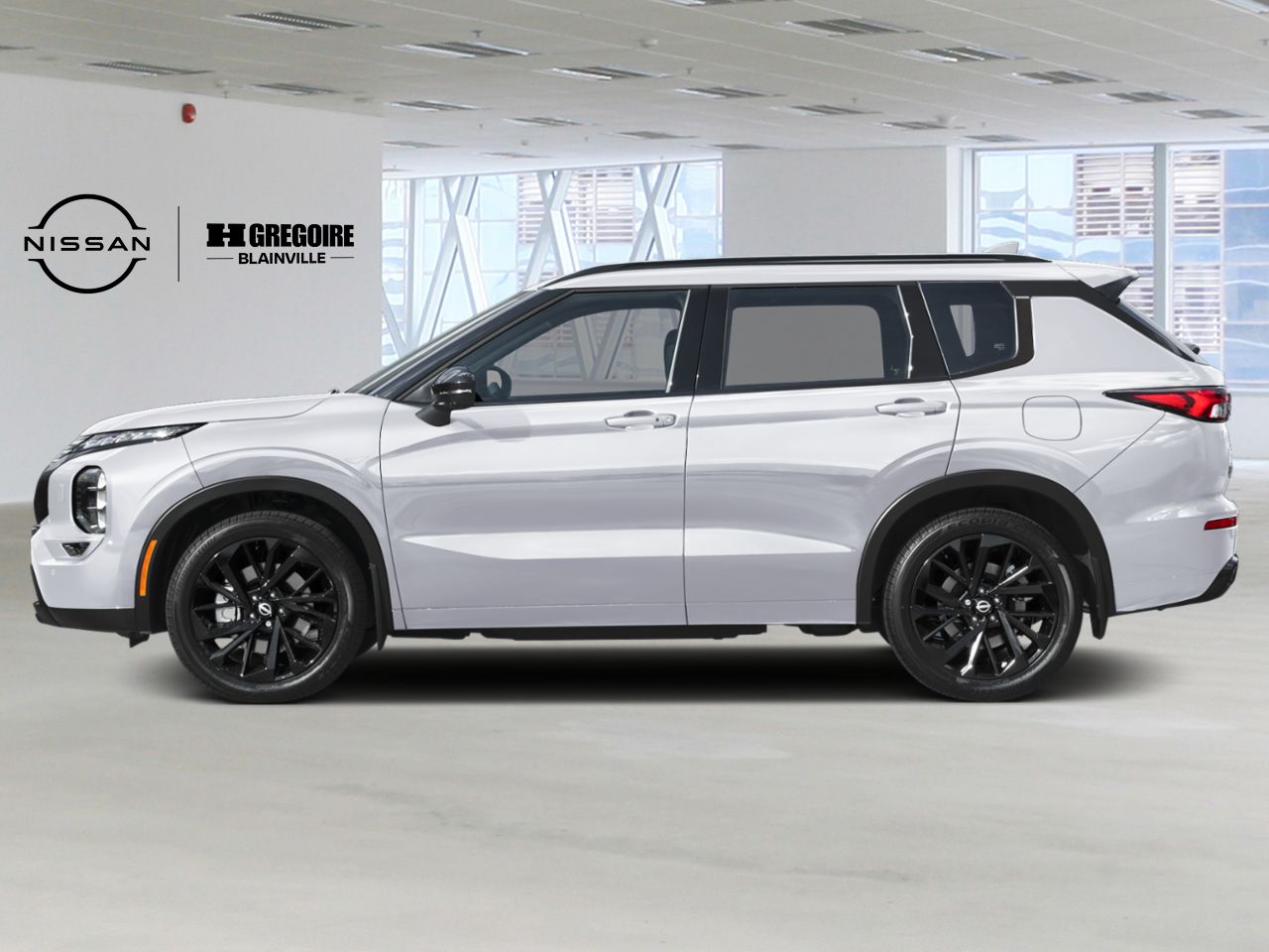 2026 Nissan Rogue Plug-In Hybrid Alpine Frost Blainville - photo #1