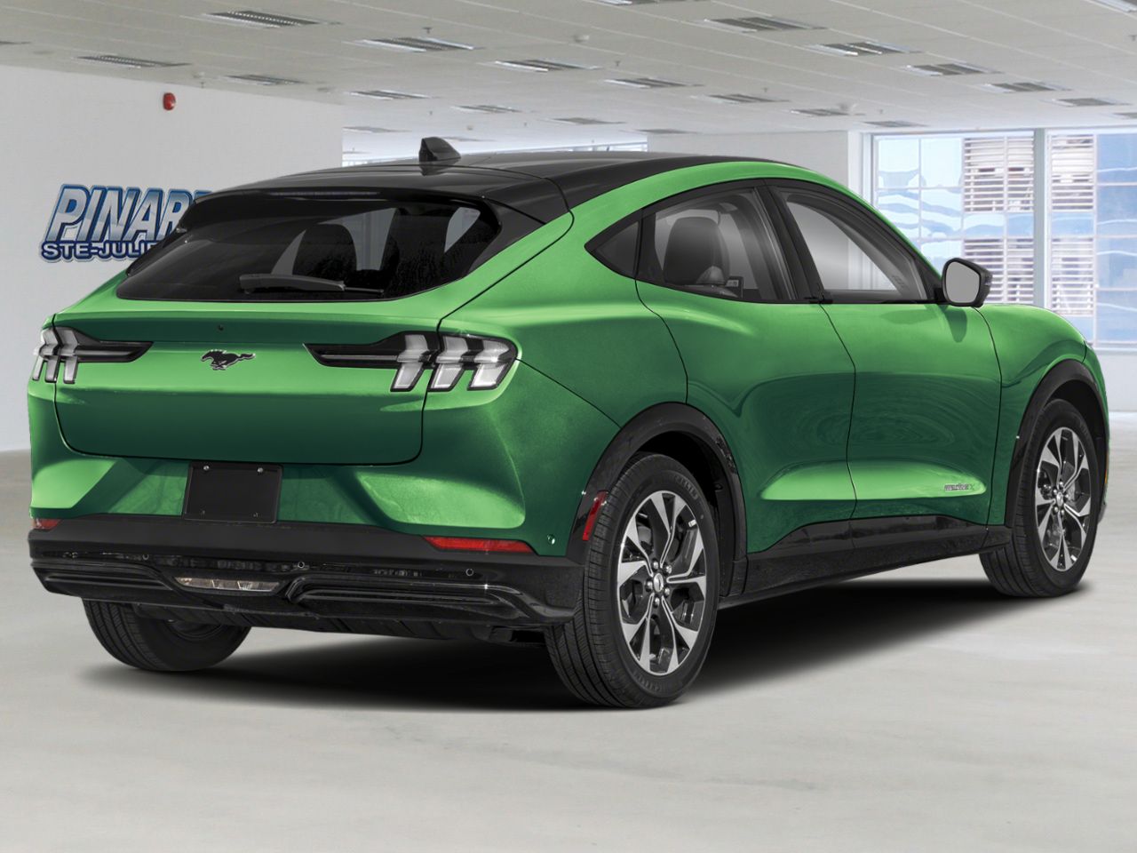 Ford Mustang Mach-E 2026 Vert &eacute;ruption m&eacute;tallis&eacute; Sainte-Julienne - photo #1