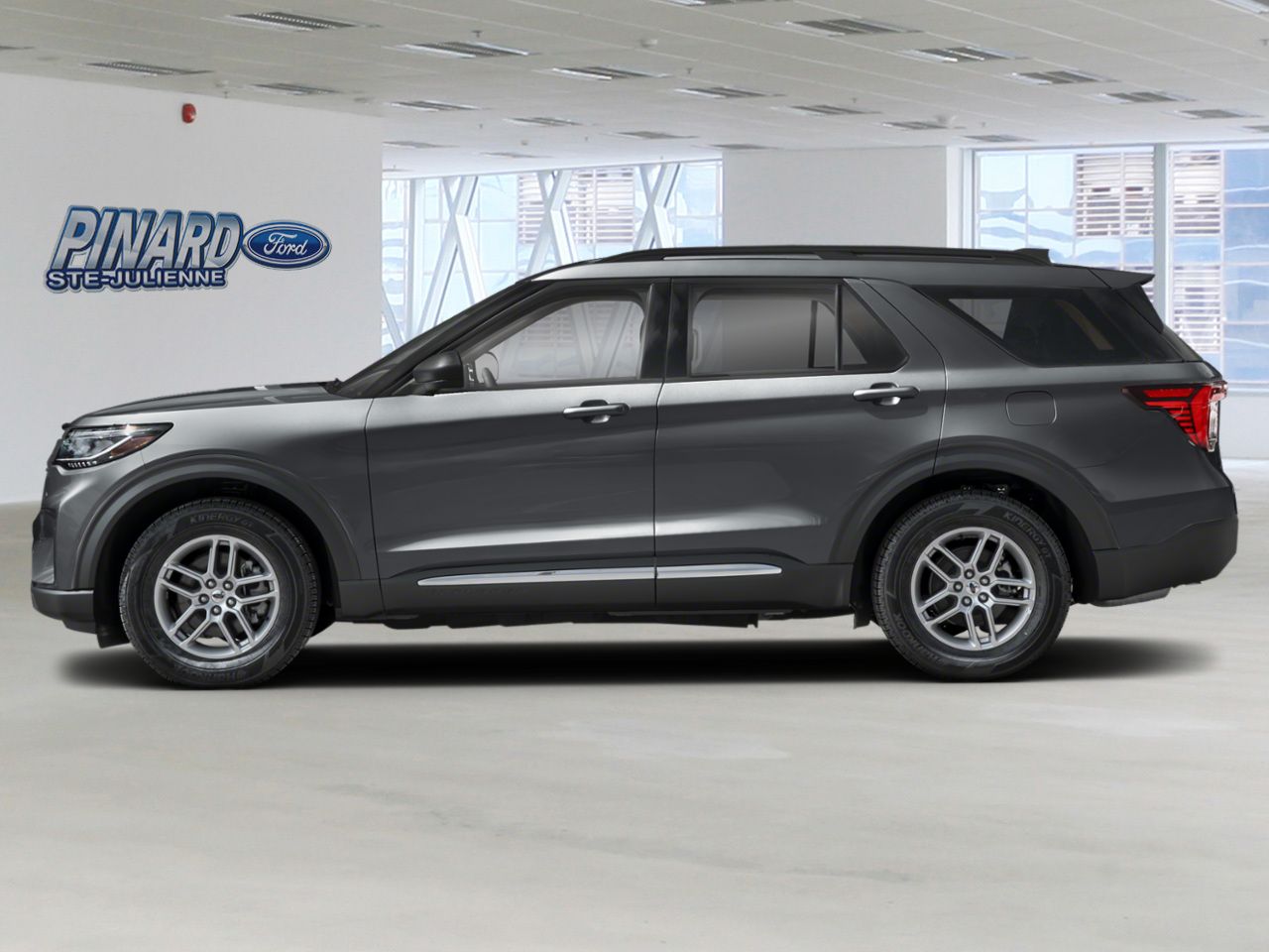 2026 Ford Explorer Grey Sainte-Julienne - photo #2