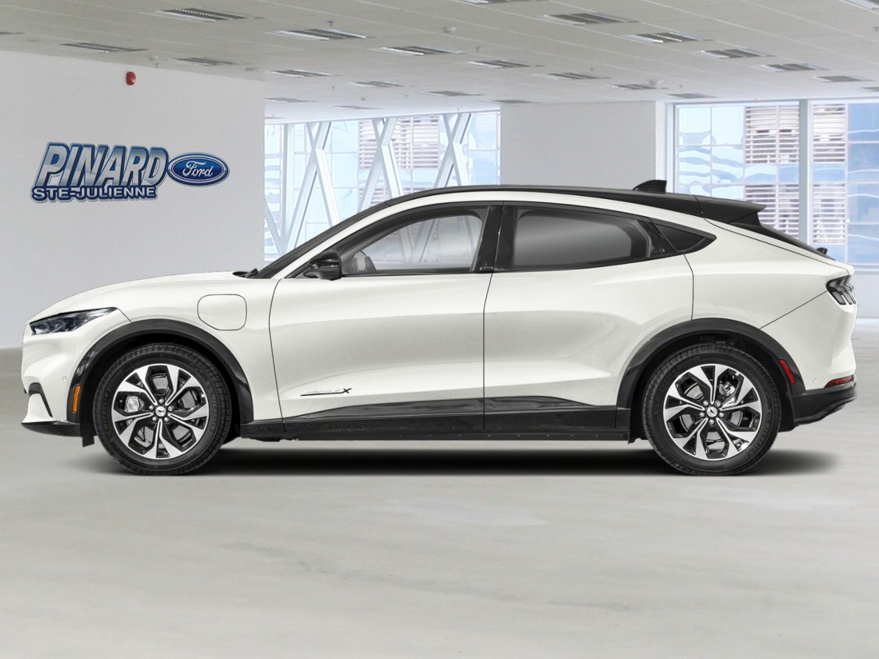 2026 Ford Mustang Mach-E Star White Metallic Tri-Coat Sainte-Julienne - photo #2