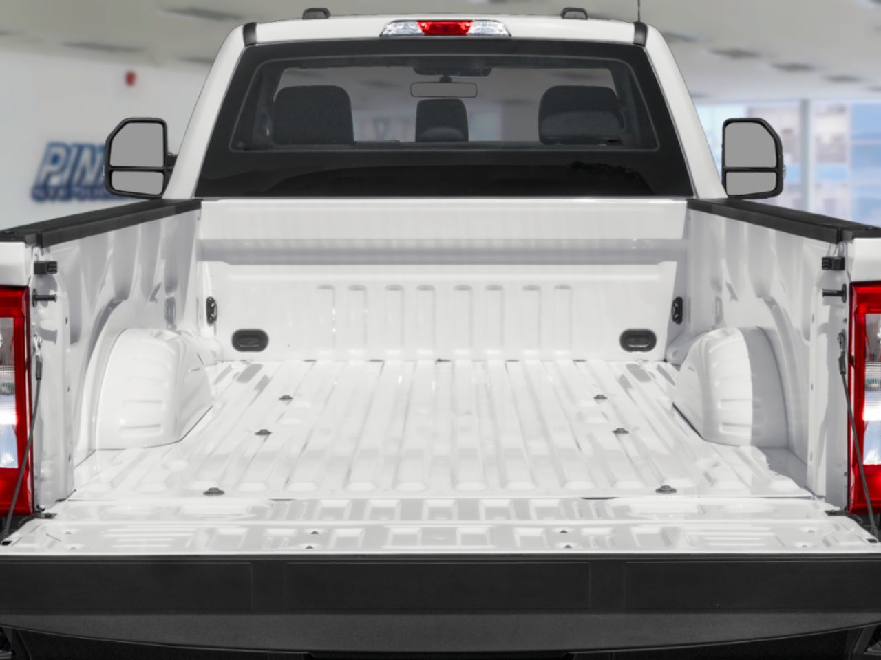 2026 Ford Super Duty F-350 DRW Race Red Sainte-Julienne - photo #8