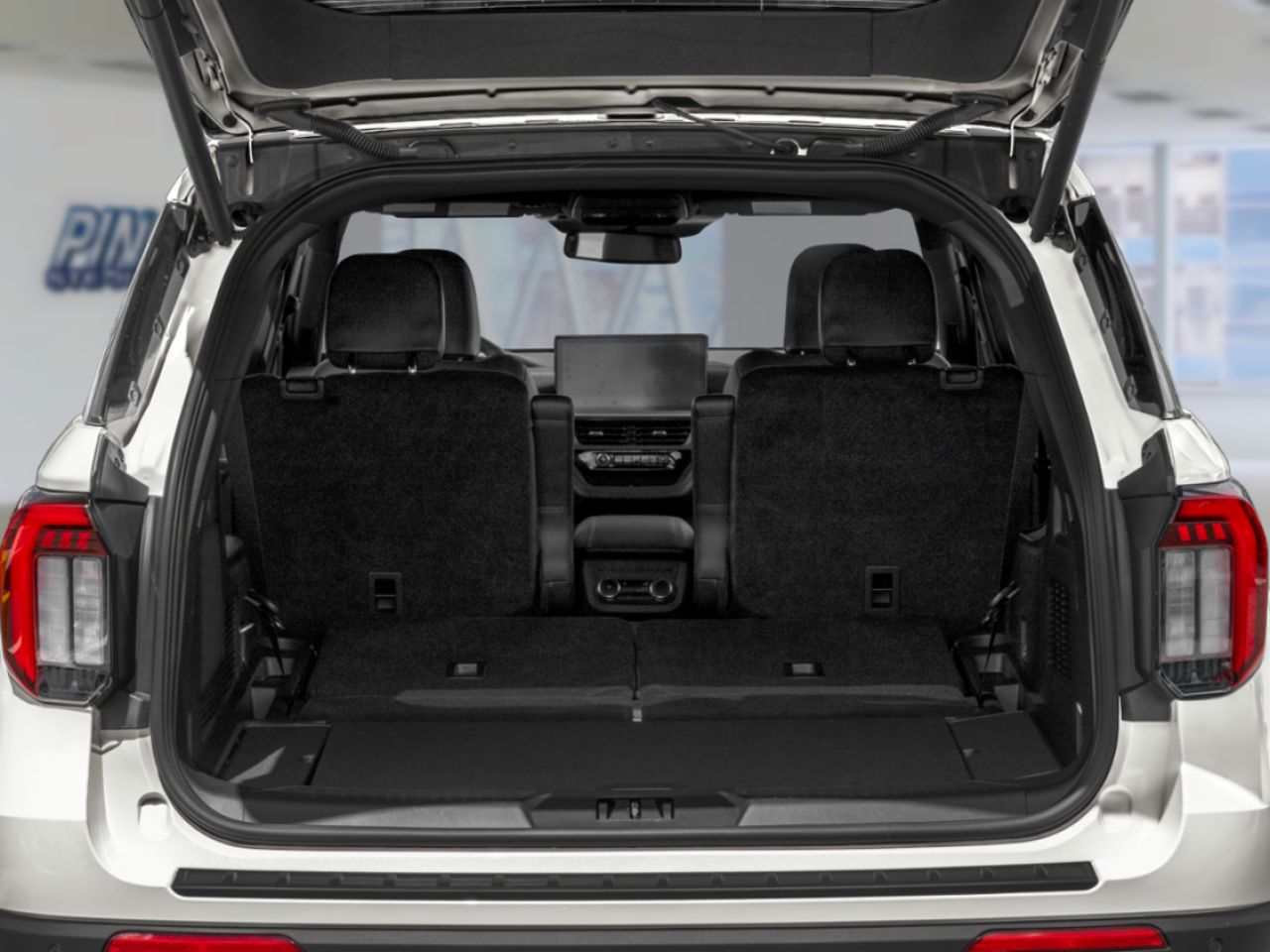 2026 Ford Explorer Agate Black Metallic Sainte-Julienne - photo #3