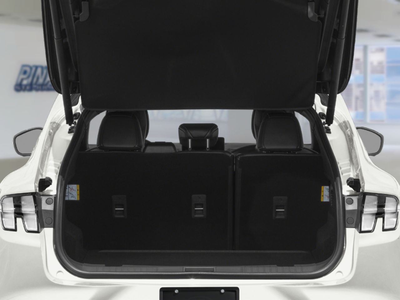 2025 Ford Mustang Mach-E Star White Metallic Tri-Coat Sainte-Julienne - photo #10