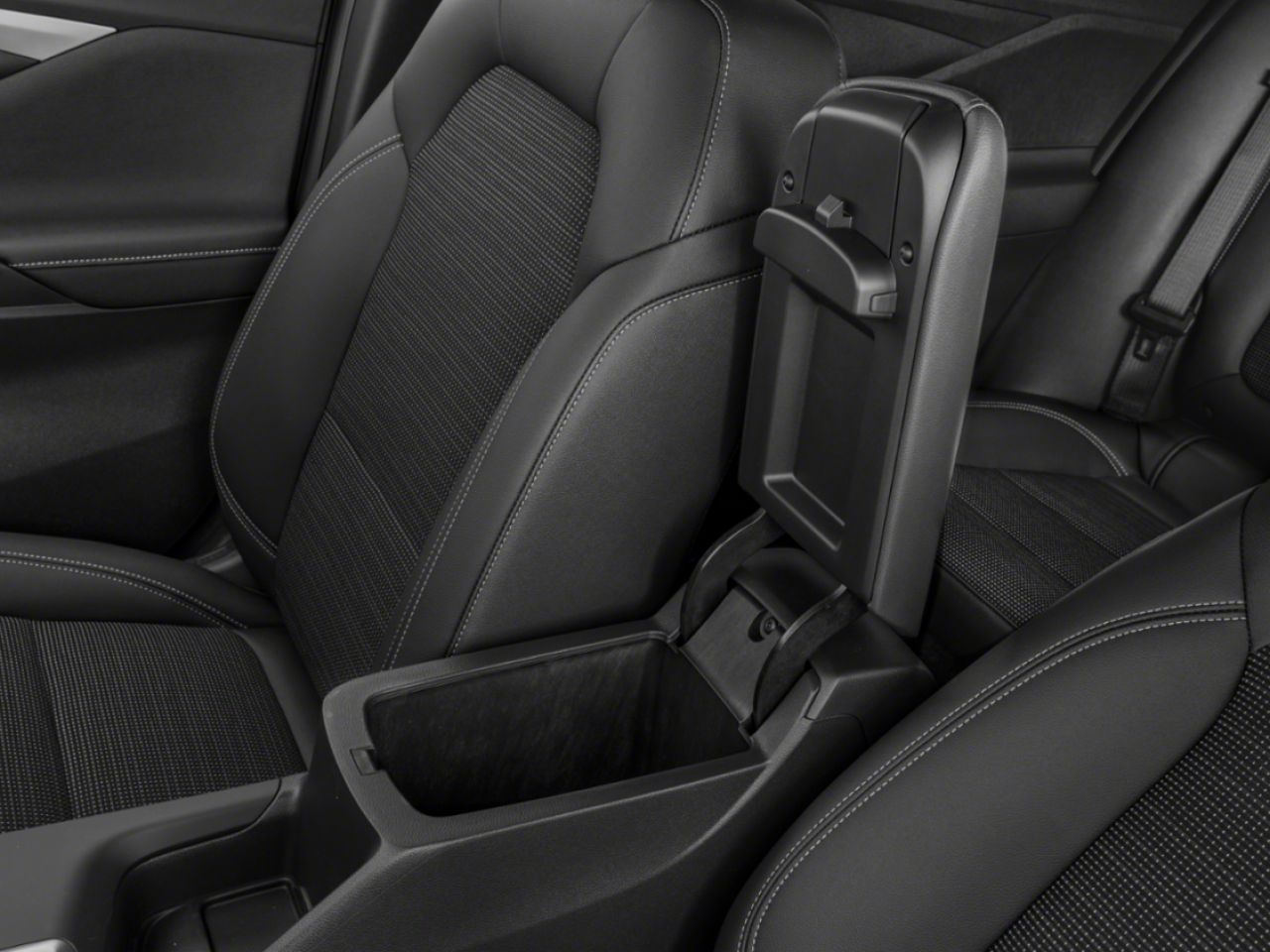BUICK ENVISTA Tourisme sport 4 portes TA 2026 Noir Sherbrooke - photo #4