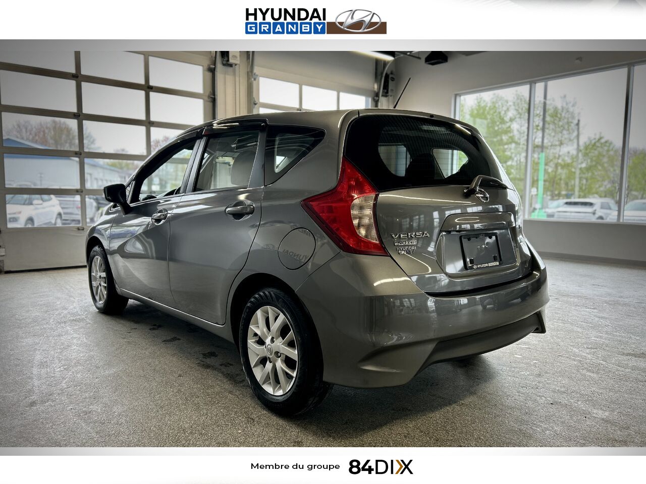 Nissan Versa Note 2017 Gris Granby - photo #4
