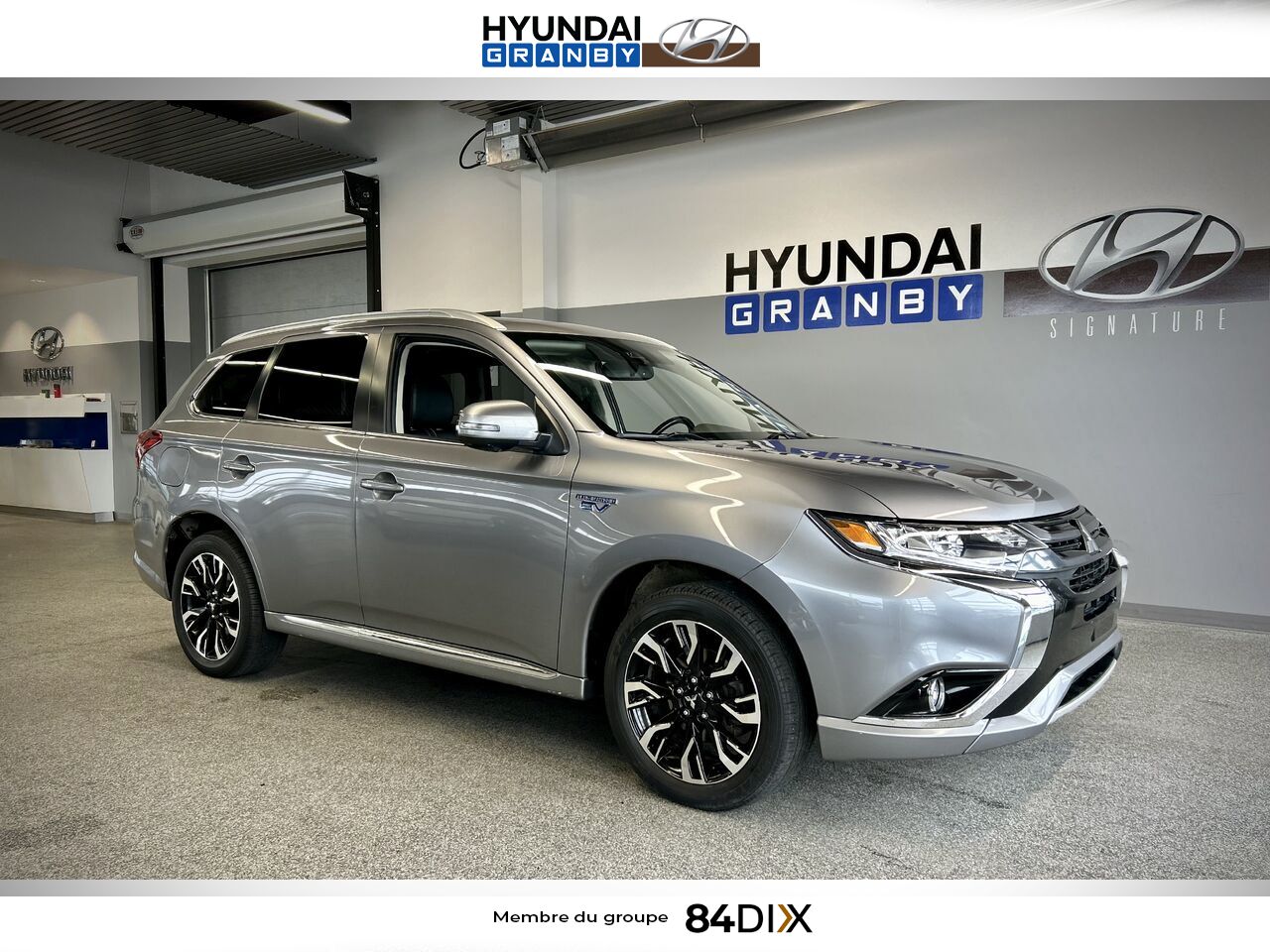 Mitsubishi Outlander PHEV 2018 Gris Granby - photo #0