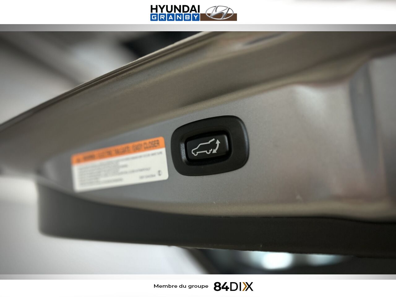 Mitsubishi Outlander PHEV 2018 Gris Granby - photo #28