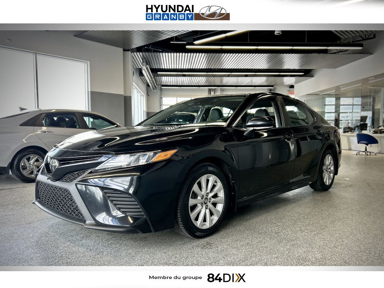 2019 Toyota Camry Black Granby - photo #3