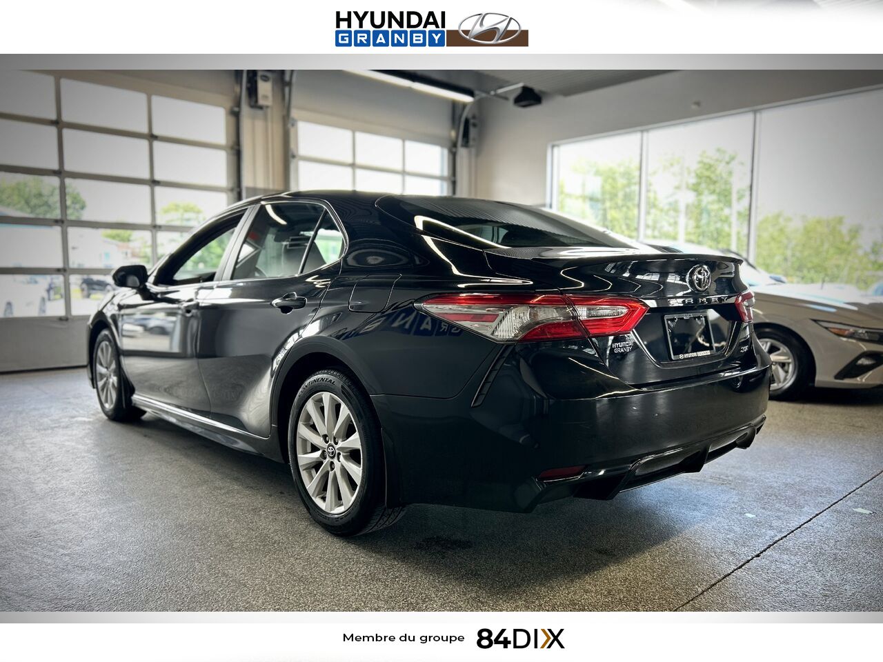 2019 Toyota Camry Black Granby - photo #4