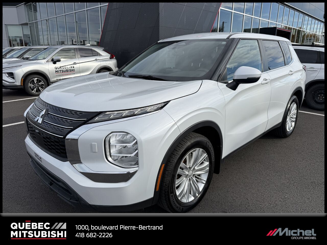 Mitsubishi Outlander ES S-AWC, Sièges chauffants, Connctivité, Aides à la conduite 2022 Blanc Ville de Québec - photo #0