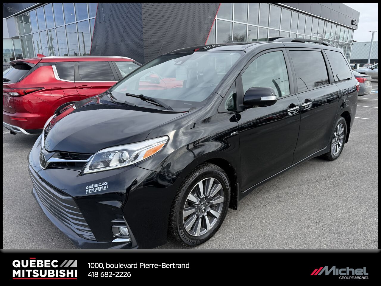 2018 Toyota Sienna Black Saint-Eustache - photo #0
