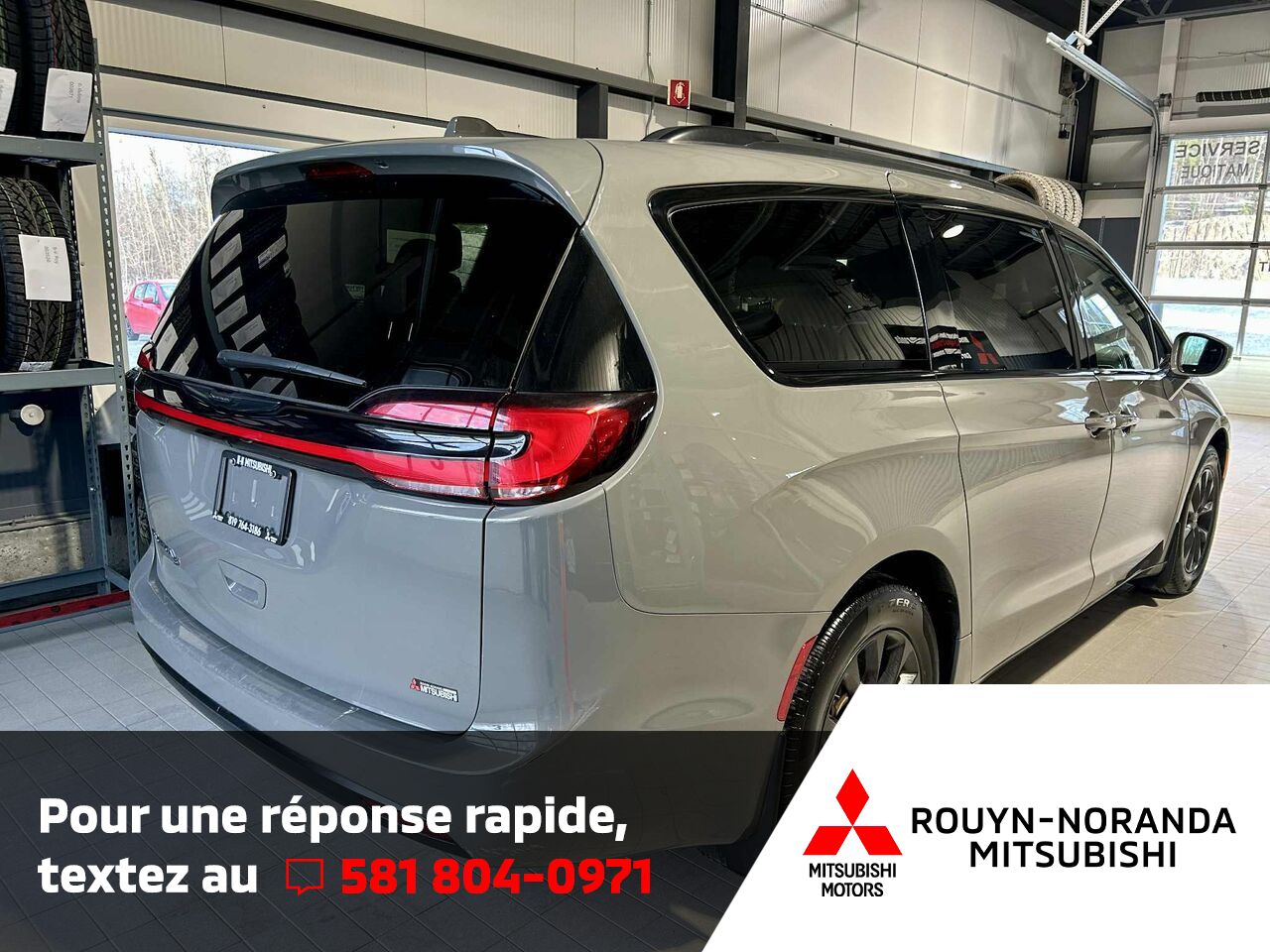 Chrysler Pacifica 2022 Gris Rouyn-Noranda - photo #5