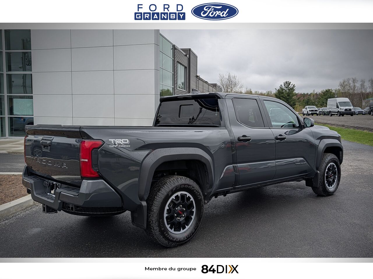 2024 Toyota Tacoma Black Granby - photo #7