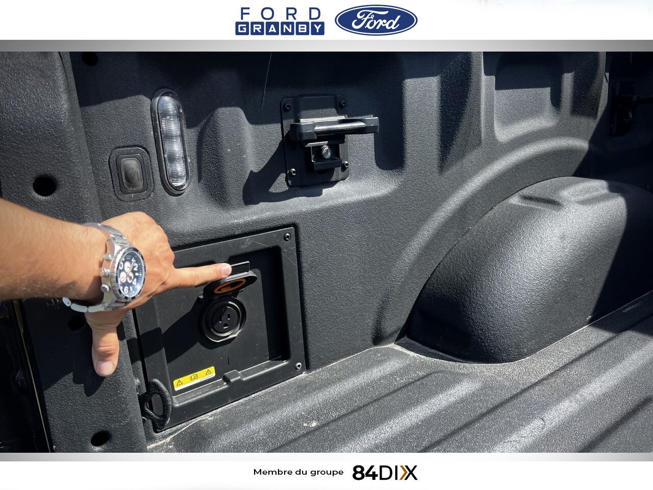 Ford F-150 2023 Noir Granby - photo #6