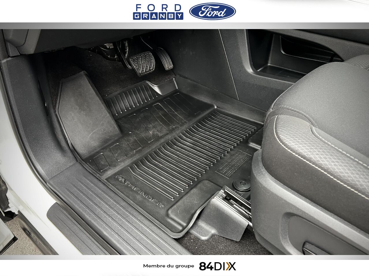 Nissan Pathfinder 2024 Blanc Granby - photo #22