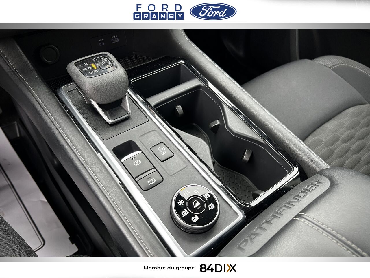 Nissan Pathfinder 2024 Blanc Granby - photo #25