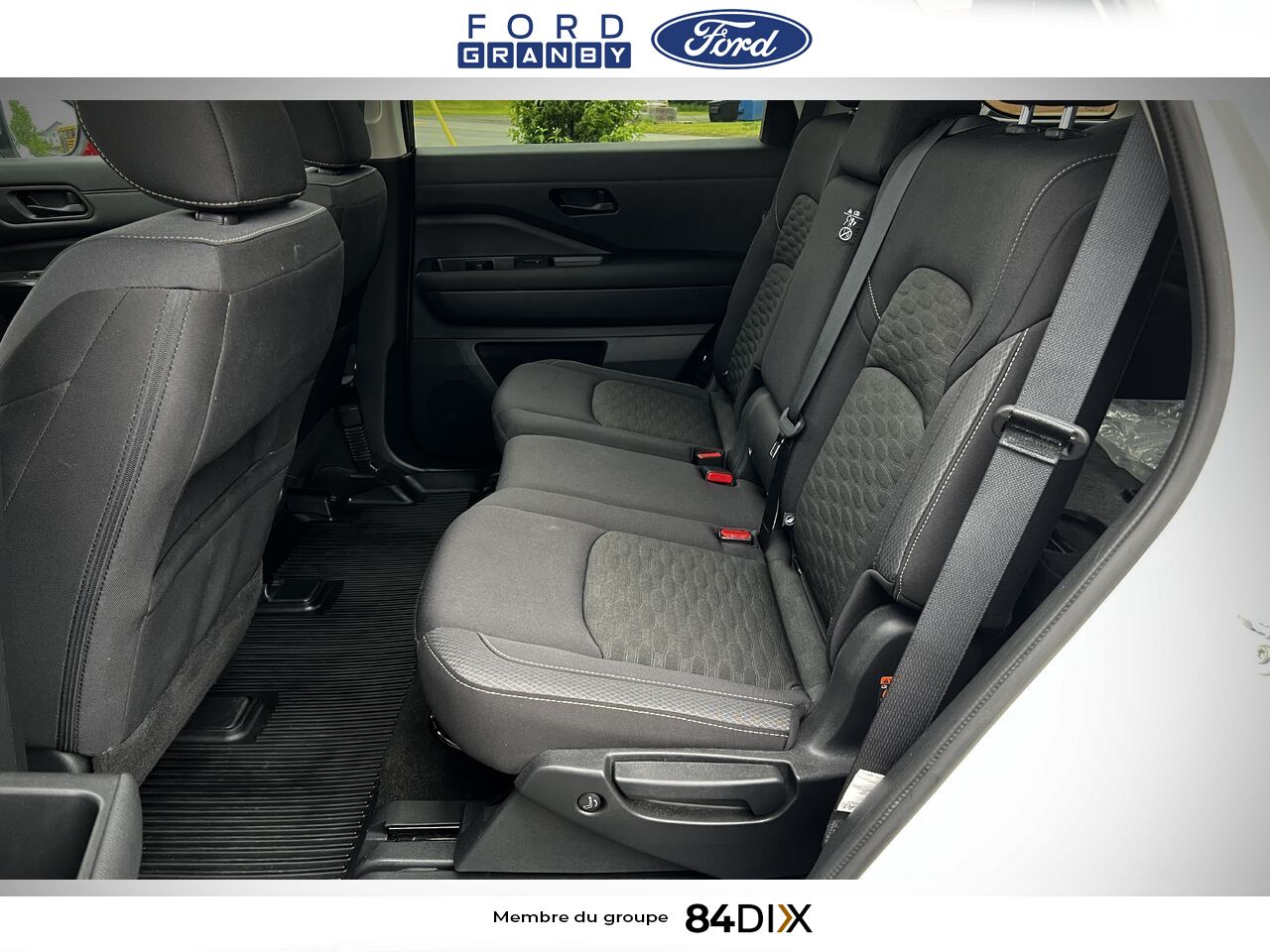 Nissan Pathfinder 2024 Blanc Granby - photo #31
