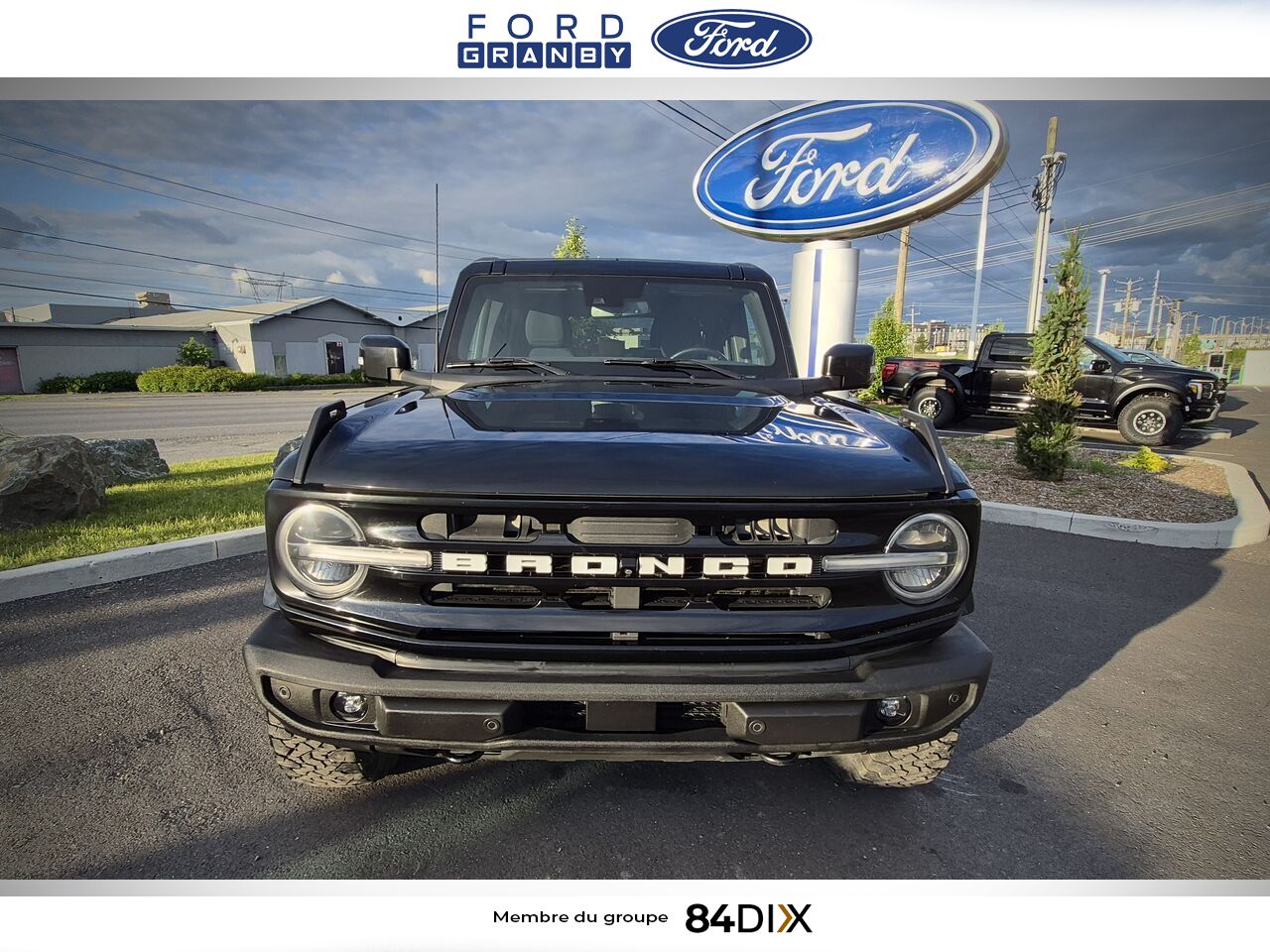 2022 Ford Bronco Black Granby - photo #1