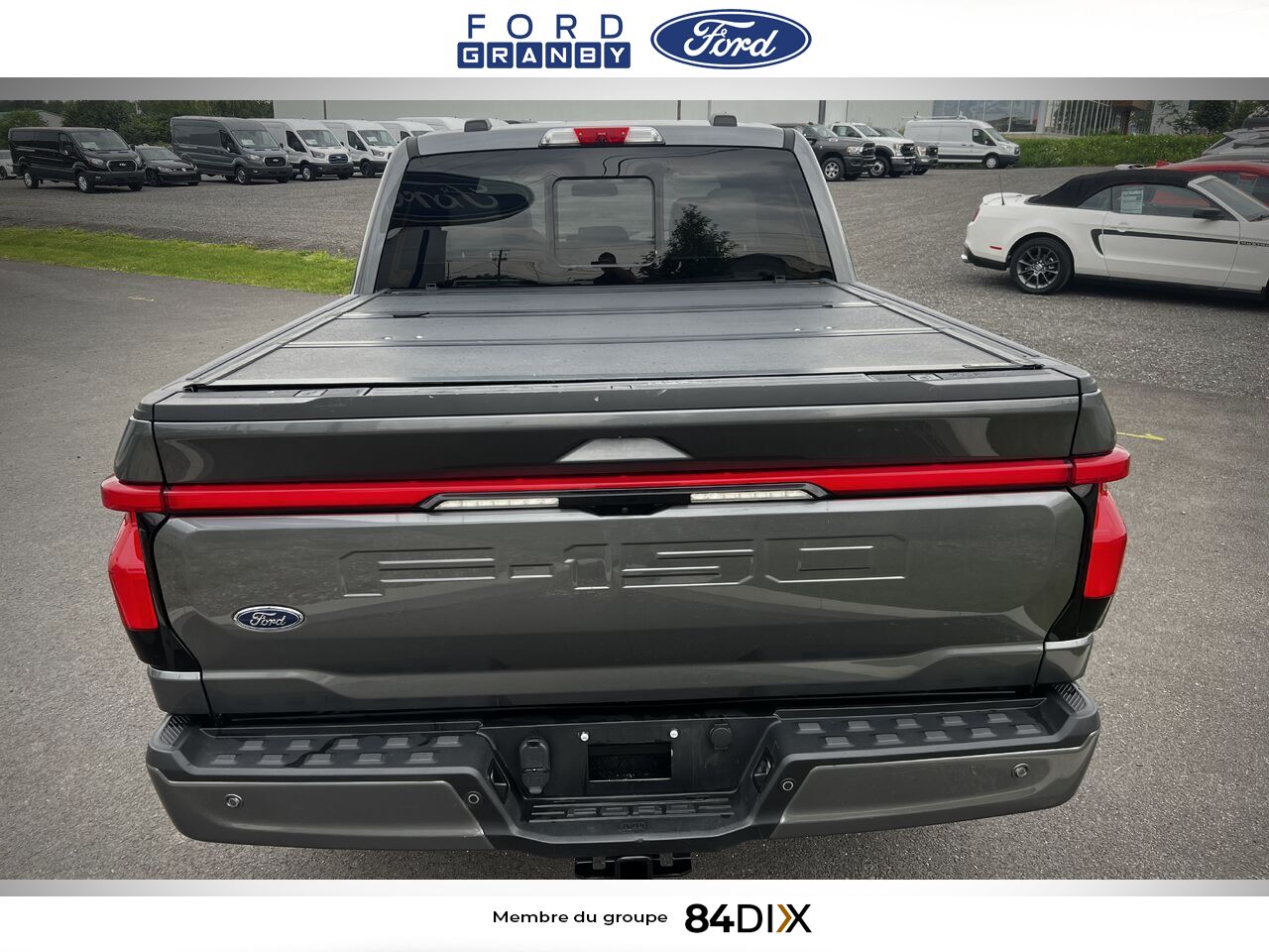 Ford F-150 Lightning 2023 Gris Granby - photo #4