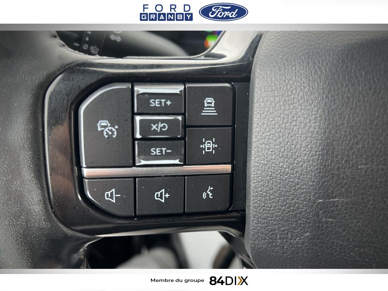 Ford F-150 Lightning 2023 Gris Granby - photo #17