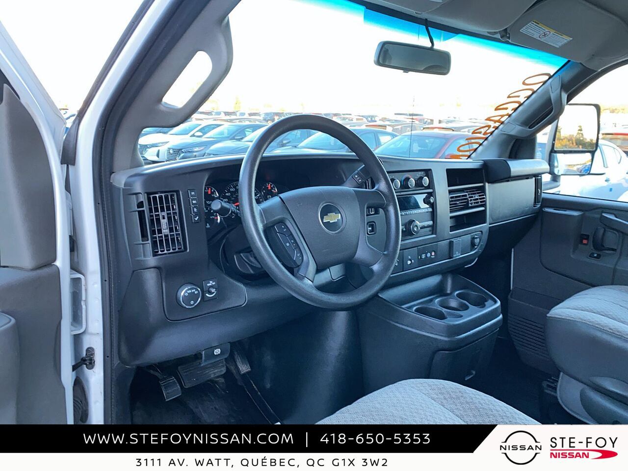 2023 Chevrolet Fourgonnette commerciale tronqu&eacute;e Express White Ste-Foy - photo #9