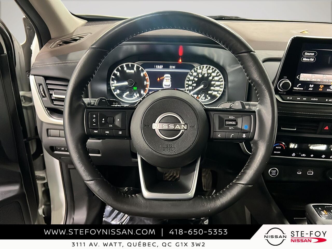 Nissan Rogue 2023 Blanc Ste-Foy - photo #11