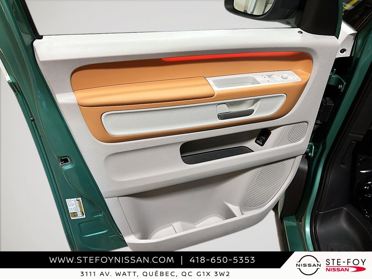 2025 Volkswagen ID. Buzz Blue Ste-Foy - photo #10