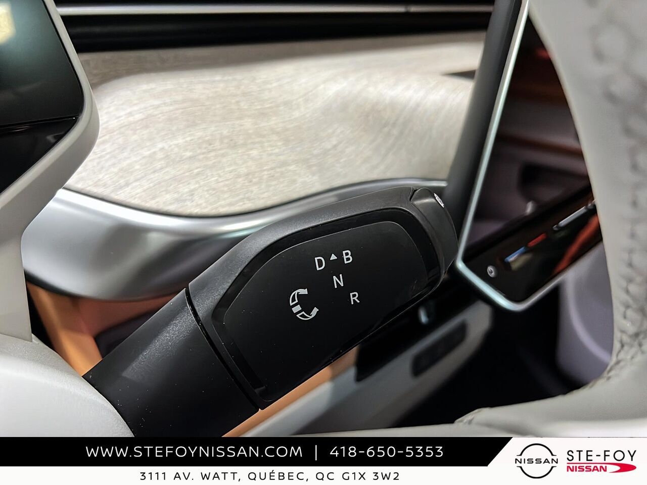 2025 Volkswagen ID. Buzz Blue Ste-Foy - photo #14