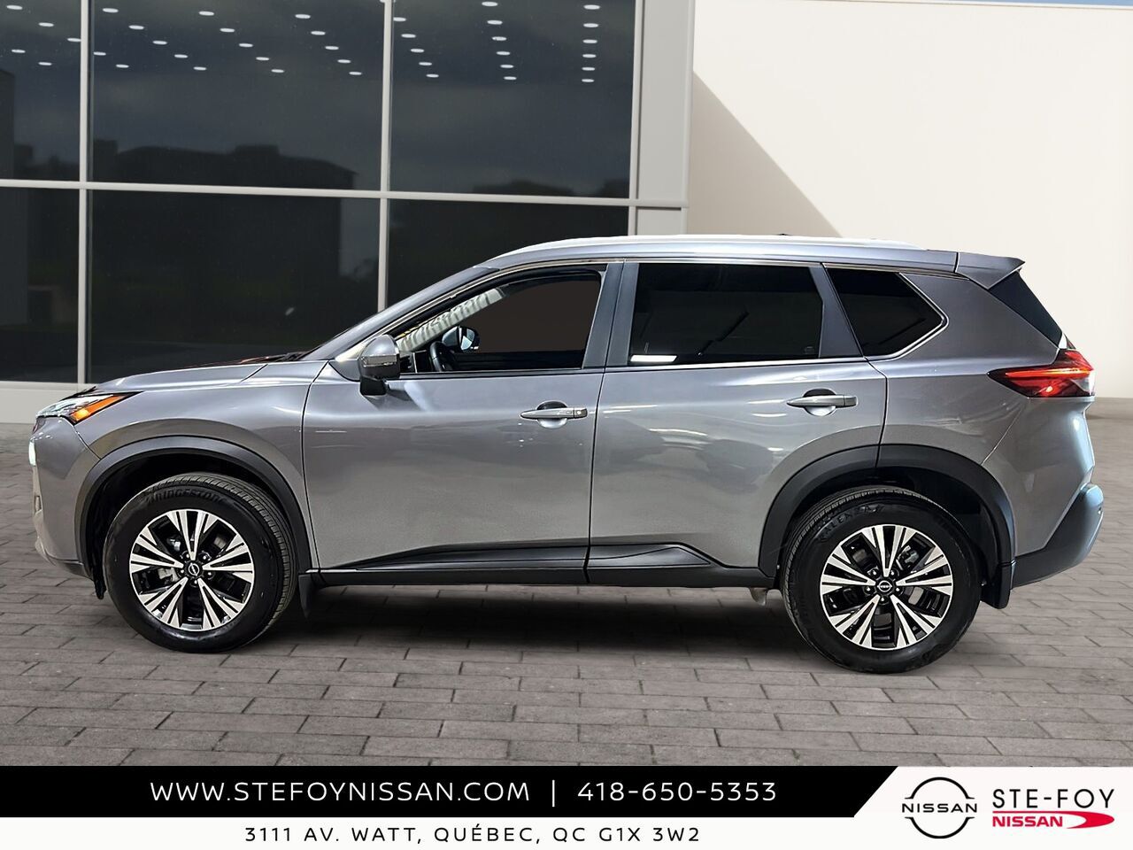 2023 Nissan Rogue Grey Ste-Foy - photo #4