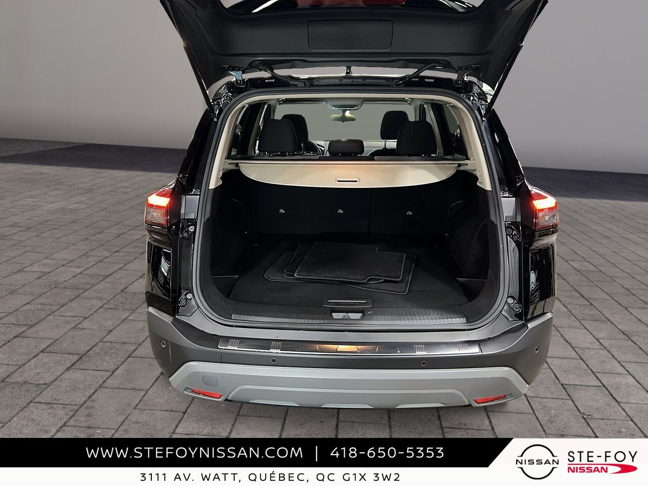 2023 Nissan Rogue Black Ste-Foy - photo #5