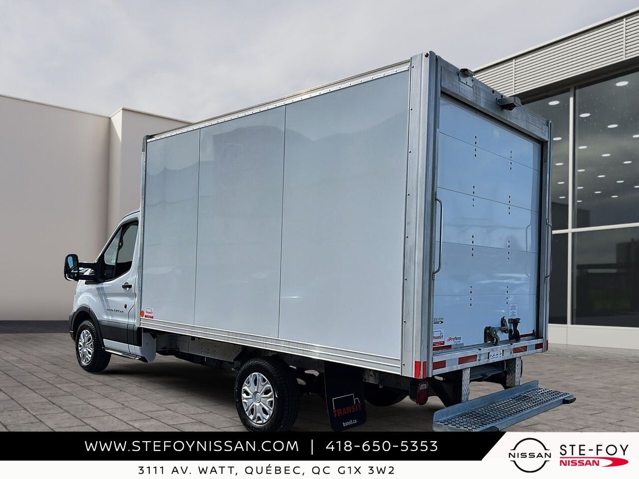 2023 Ford Transit Cube 12 pieds simple roue White Ste-Foy - photo #3