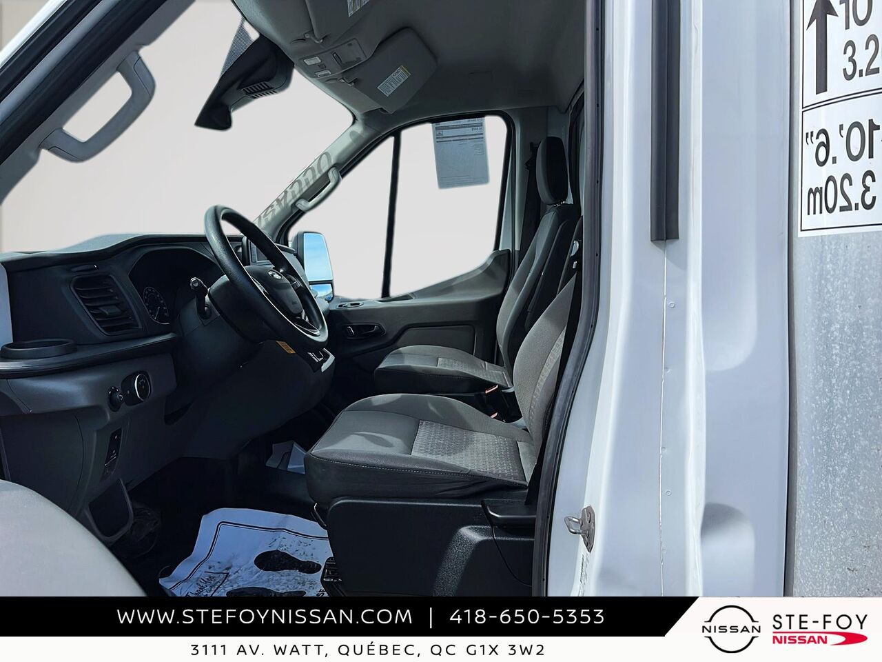 2023 Ford Transit Cube 12 pieds simple roue White Ste-Foy - photo #8