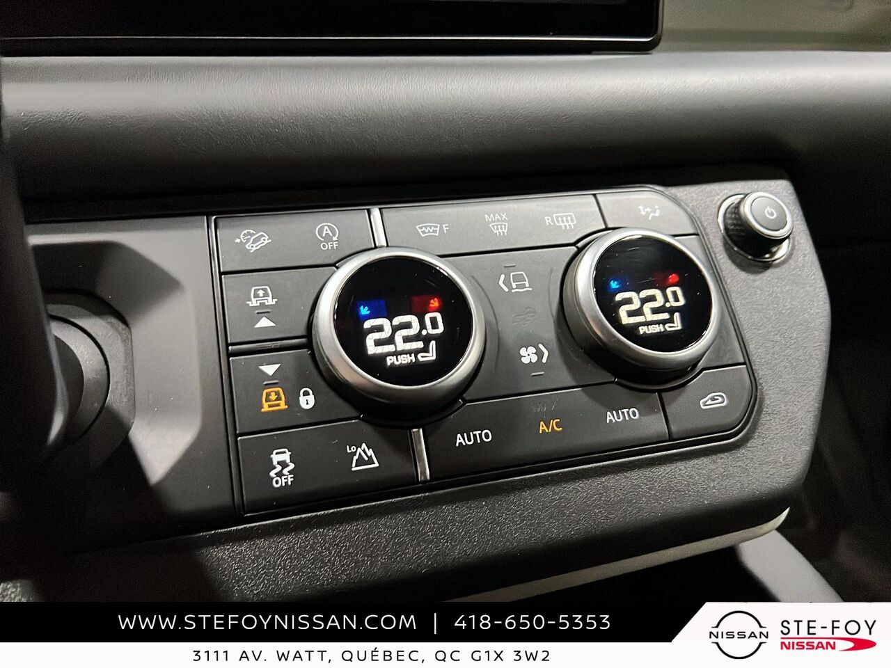 Land Rover Defender 2024 Gris Ste-Foy - photo #15