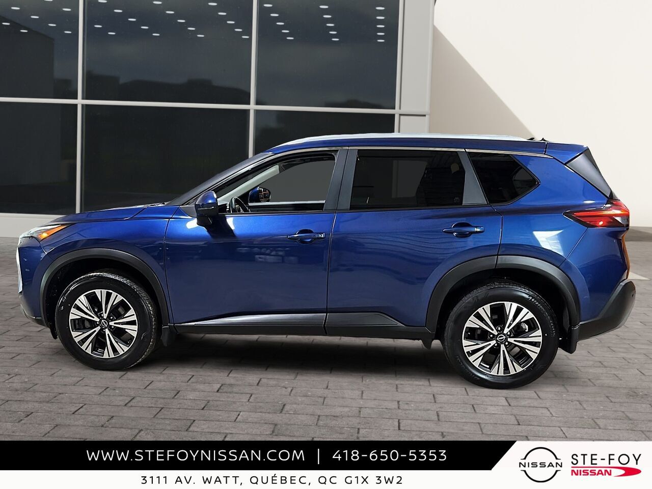 2023 Nissan Rogue SV TI Blue Ste-Foy - photo #4