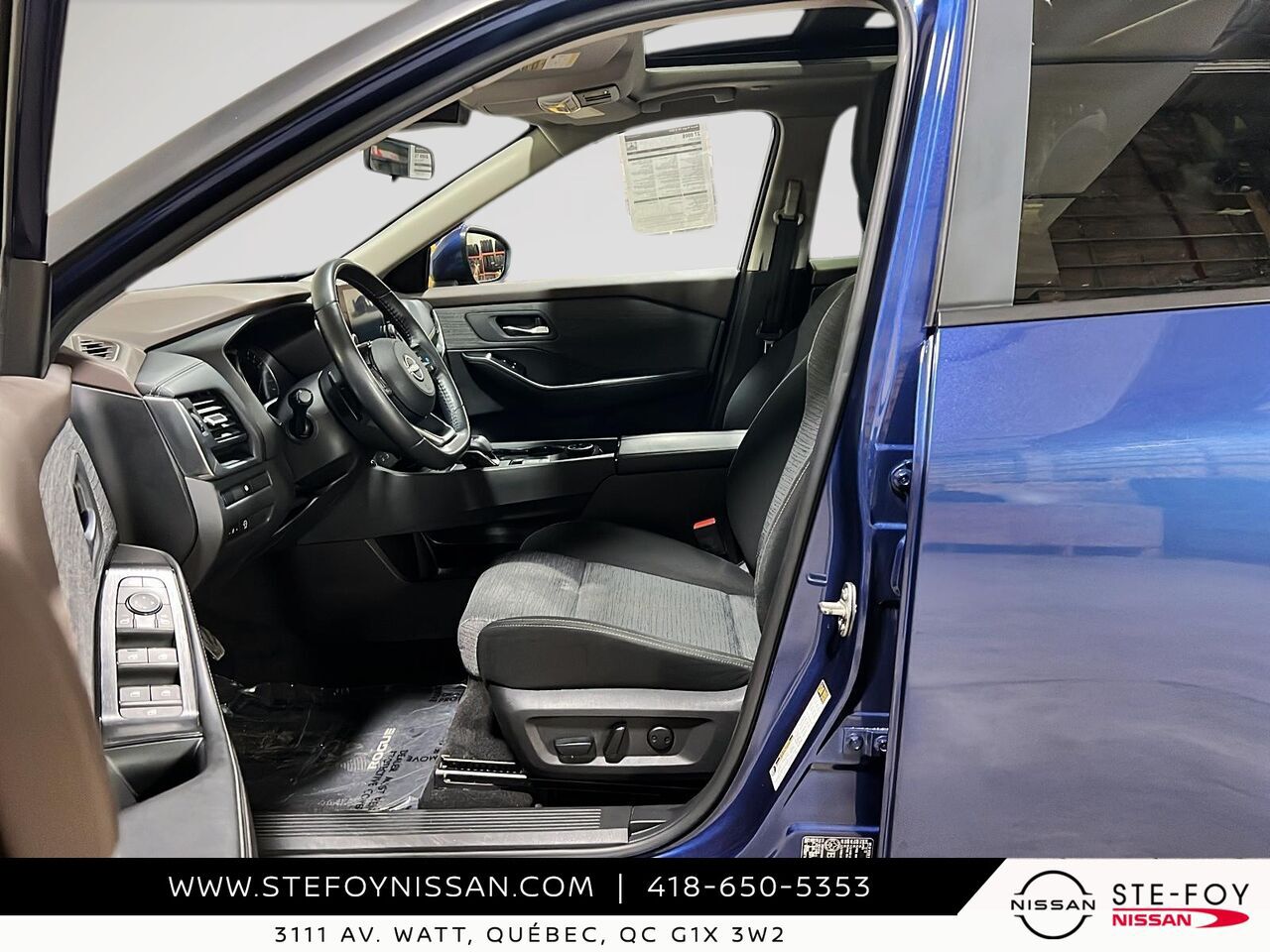 2023 Nissan Rogue SV TI Blue Ste-Foy - photo #8