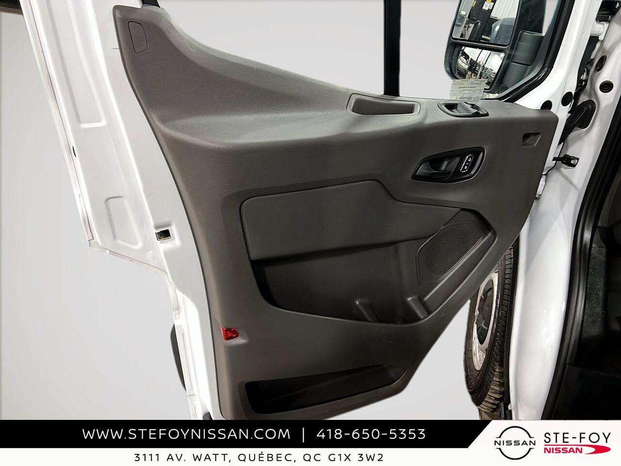 2024 Ford Transit T-250 PA toit sur&eacute;lev&eacute; 148 po White Ste-Foy - photo #10