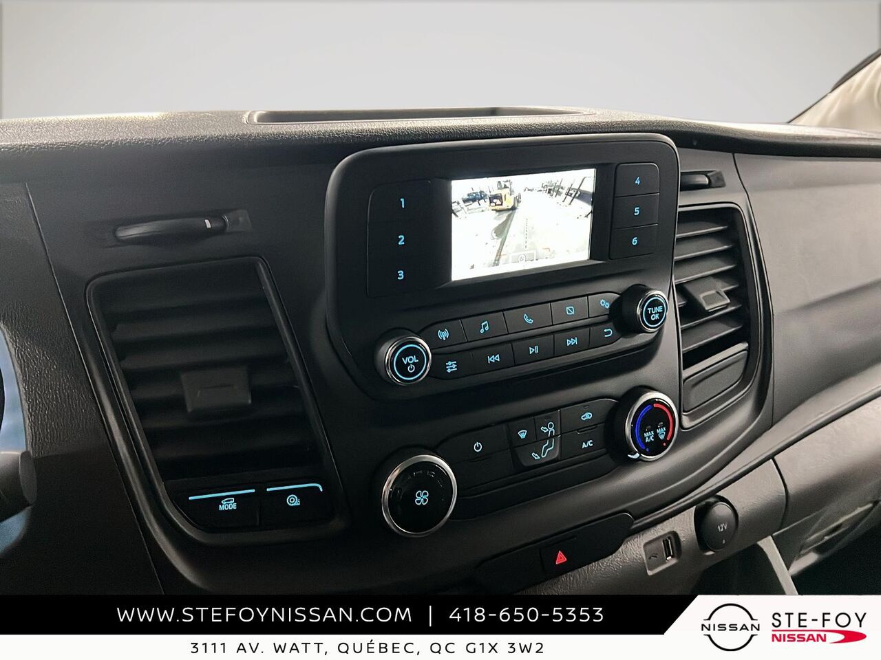 2024 Ford Transit T-250 PA toit sur&eacute;lev&eacute; 148 po White Ste-Foy - photo #16