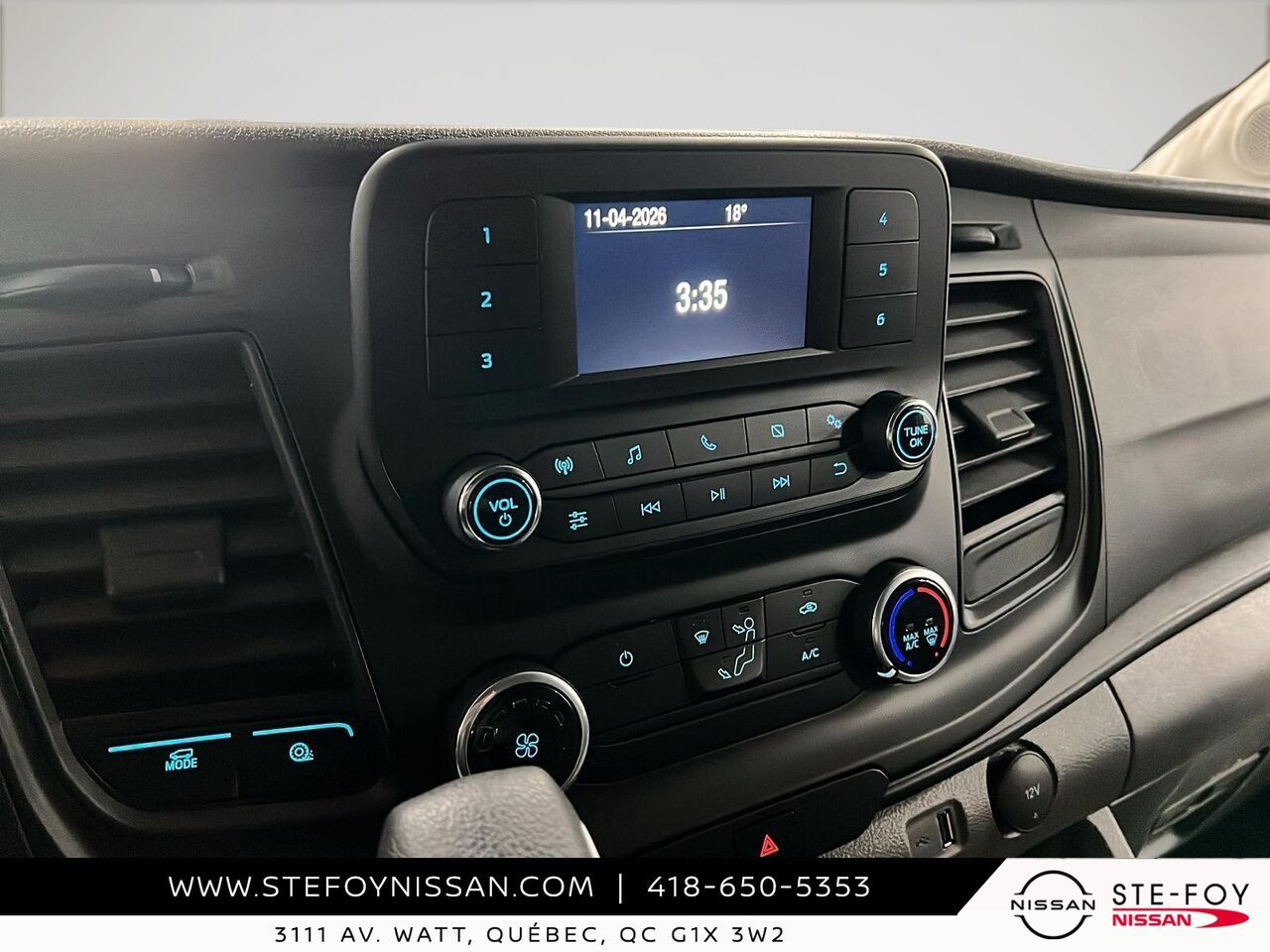 2024 Ford Transit T-250 PA toit sur&eacute;lev&eacute; 148 po White Ste-Foy - photo #17