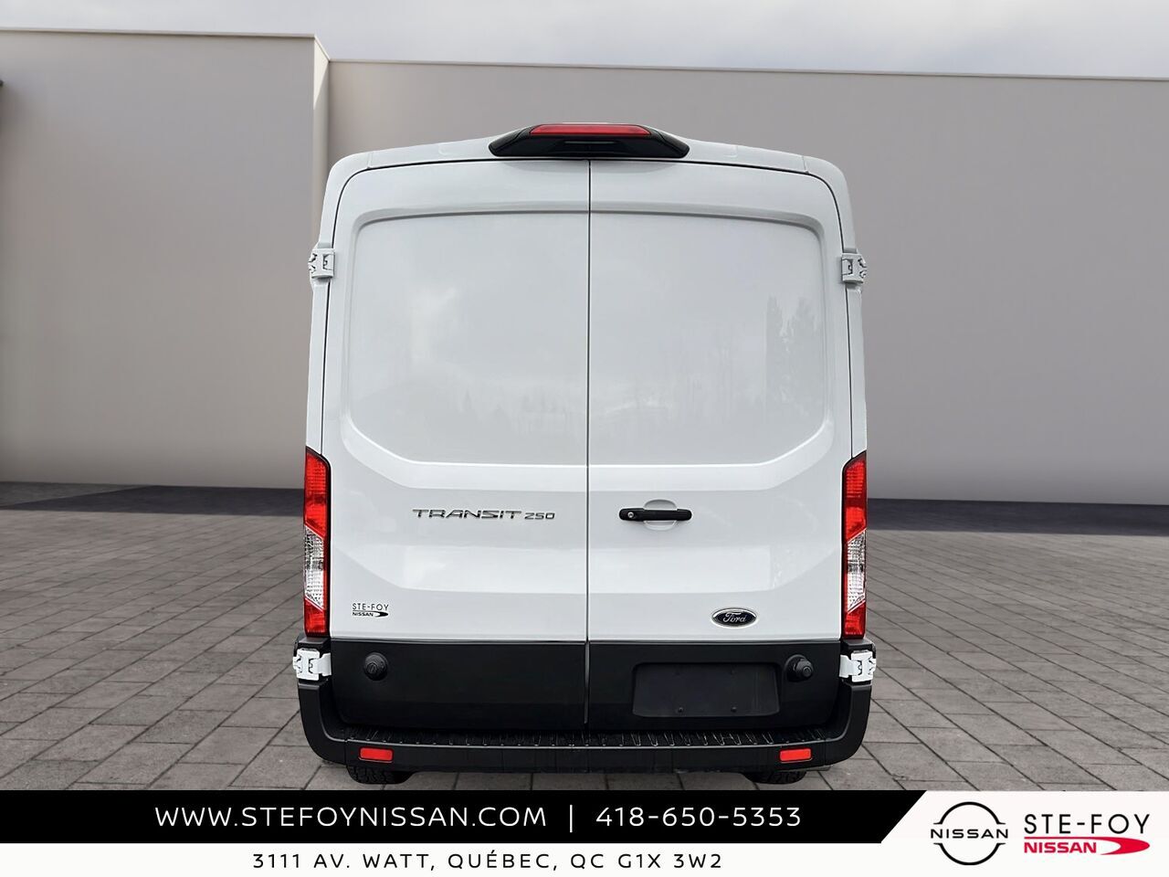 Ford Transit T-250 PA Toit Moyen 148 po 2024 Blanc Ste-Foy - photo #2