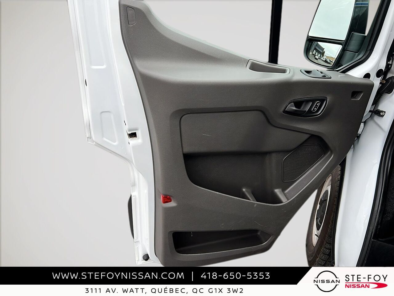 Ford Transit T-250 PA Toit Moyen 148 po 2024 Blanc Ste-Foy - photo #10