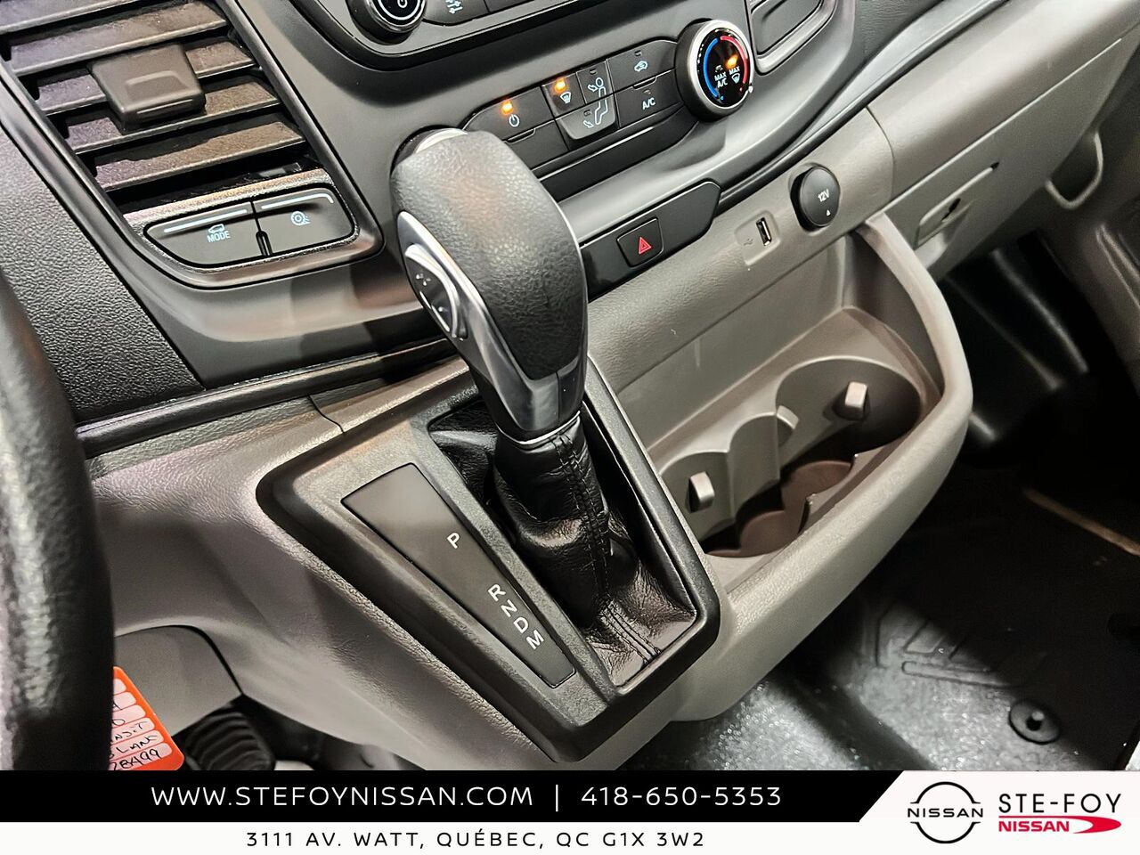 2024 Ford Transit T-250 PA toit moyen 148 po White Ste-Foy - photo #14