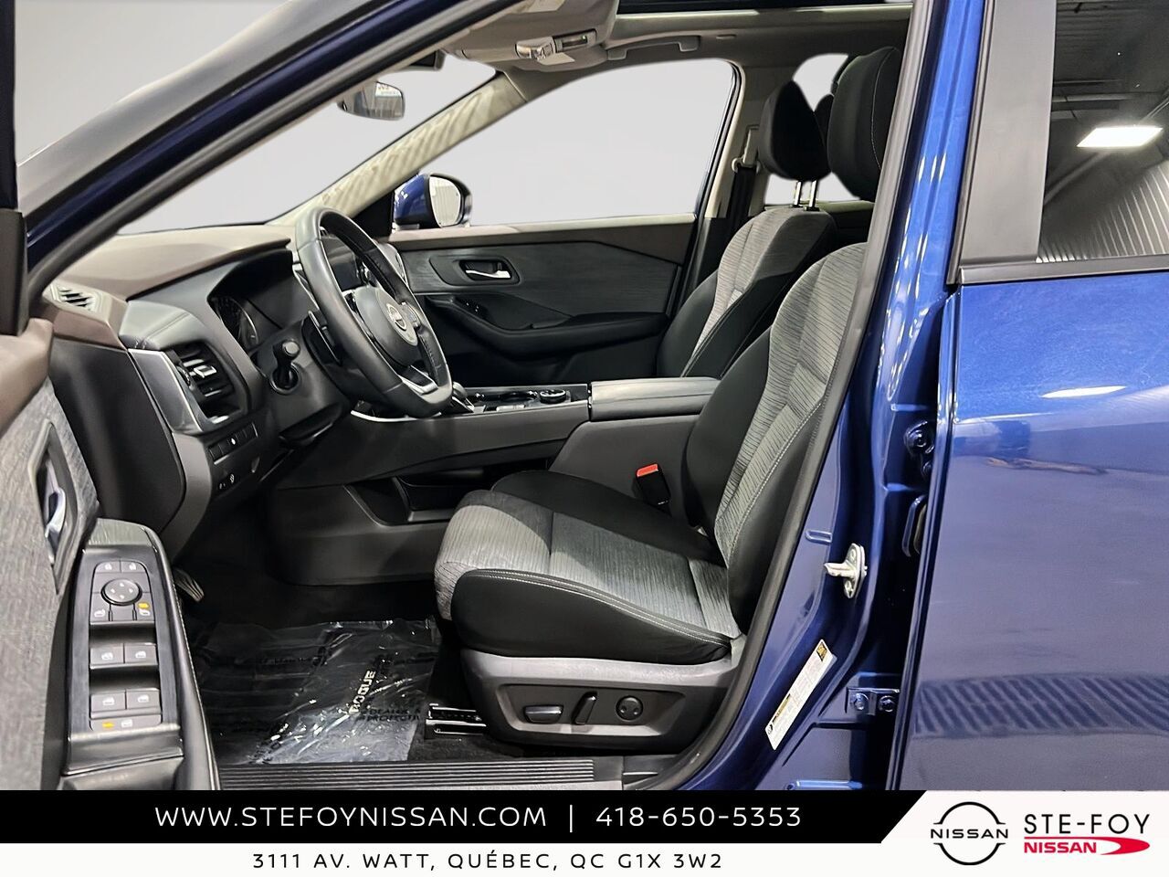 2023 Nissan Rogue SV TI Blue Ste-Foy - photo #8