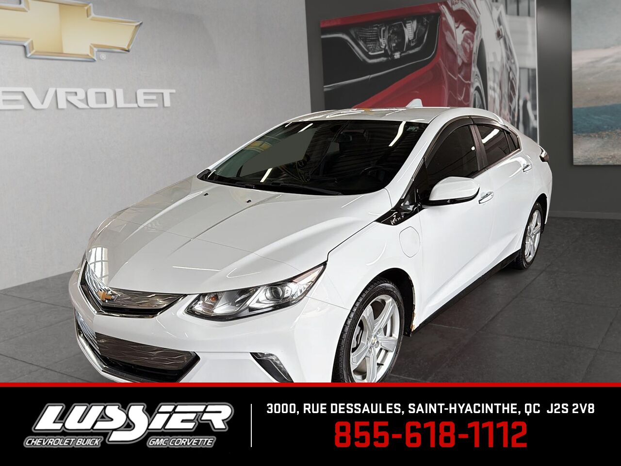 White 2017 Chevrolet Volt LT FWD Hatchback Front-Wheel Drive Automatic