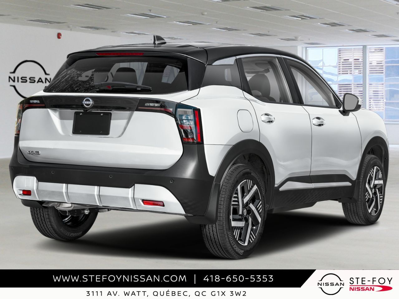 NISSAN Kicks 2026 Blanc d'Aspen triple couche/Noir intense Ste-Foy - photo #1