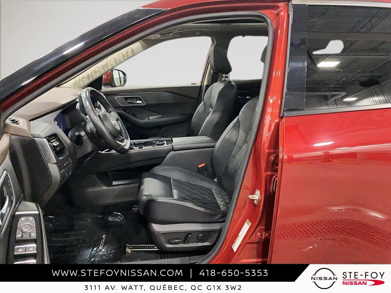 2023 Nissan Rogue Red Ste-Foy - photo #8
