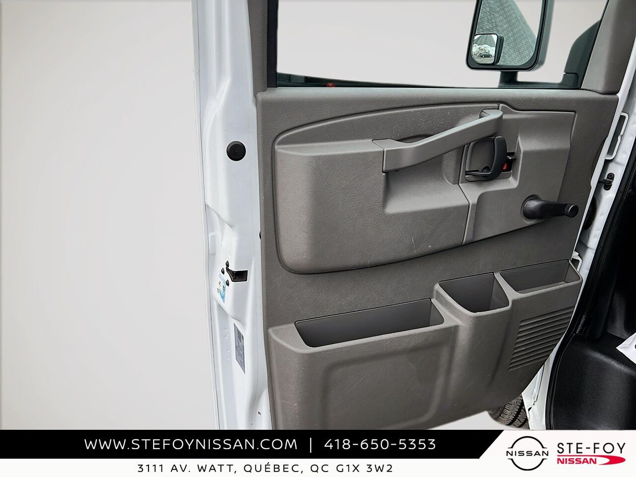 2023 GMC Fourgonnette commerciale Savana White Ste-Foy - photo #10