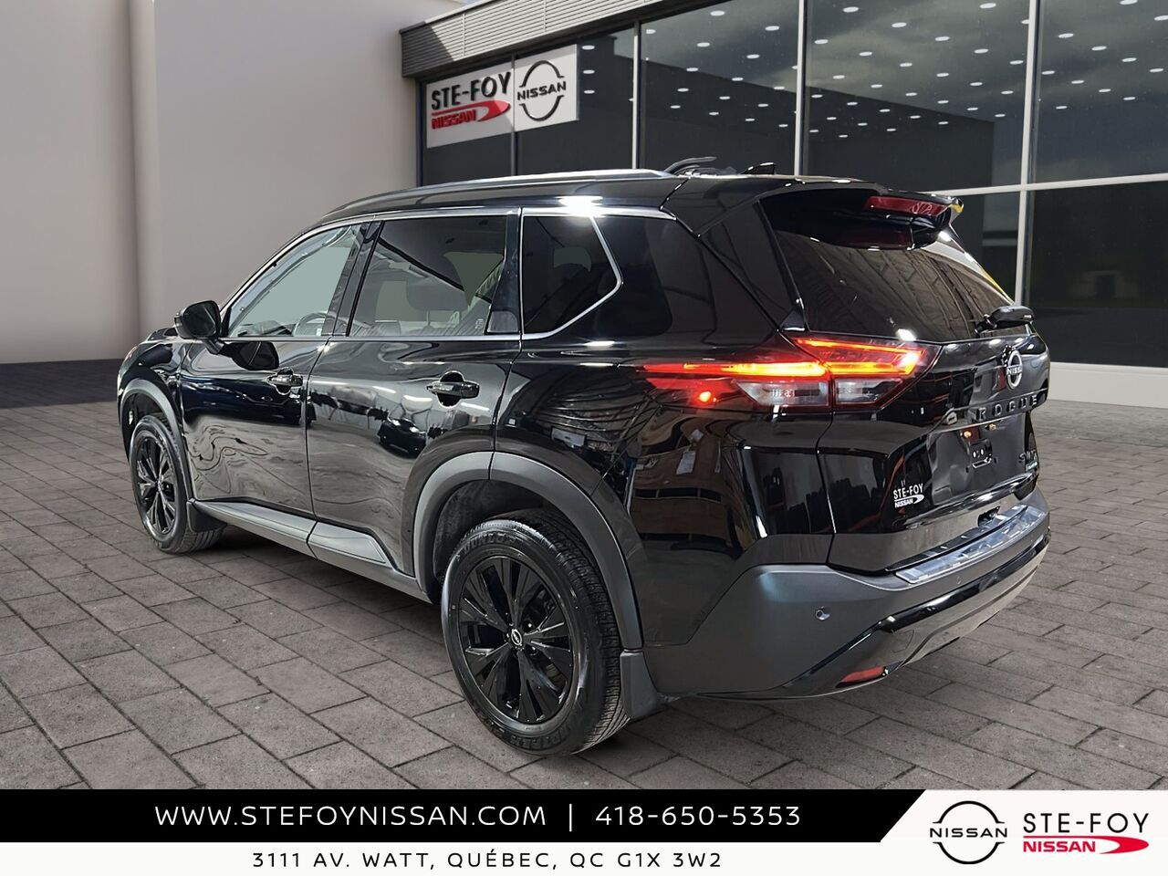 2023 Nissan Rogue Black Ste-Foy - photo #3